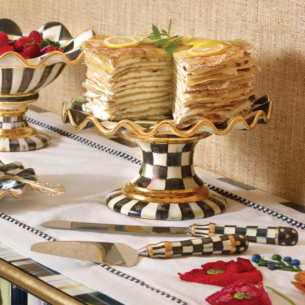check-fluted-ceramic-cake-stand_1