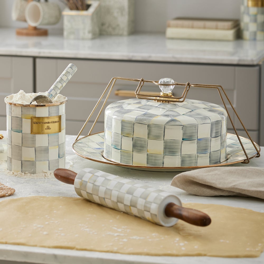 enamel-cake-carrier_1