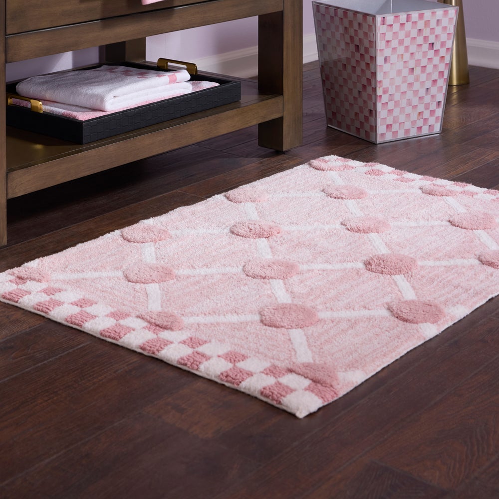 lattice-and-dot-bath-rug_1