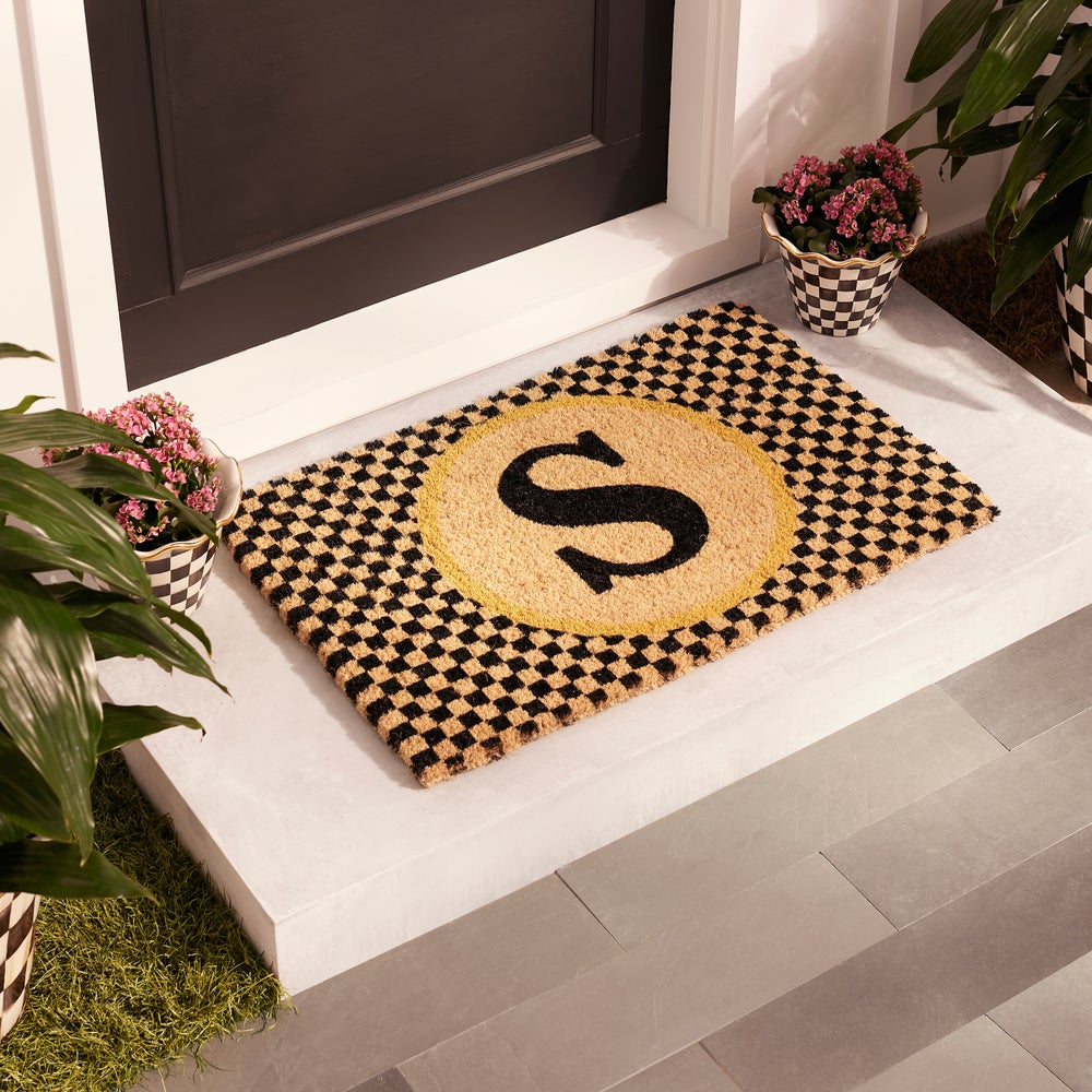 monogram-entrance-mat_1